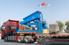 大型液壓移動(dòng)對(duì)輥制砂機(jī)哪家好，多少錢一臺(tái)